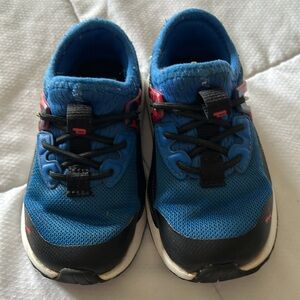 PUMA Red and blue Toddler size 8C sneakers